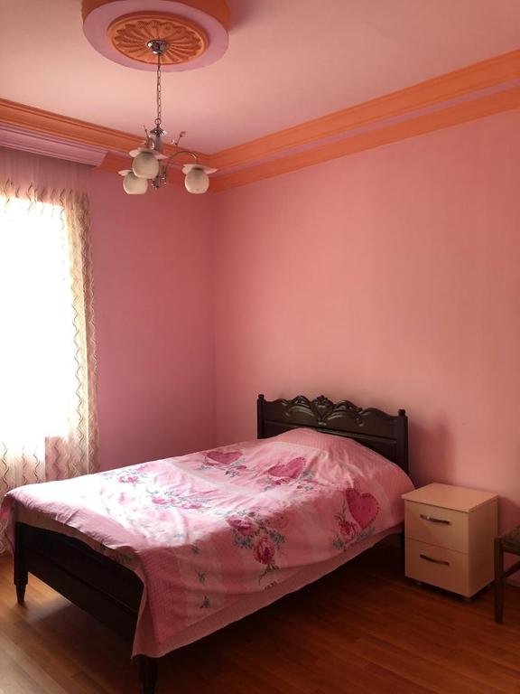 Батуми: Guest House RAUL