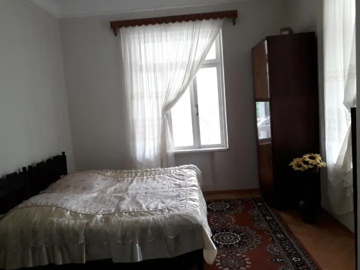 Батуми: House edo