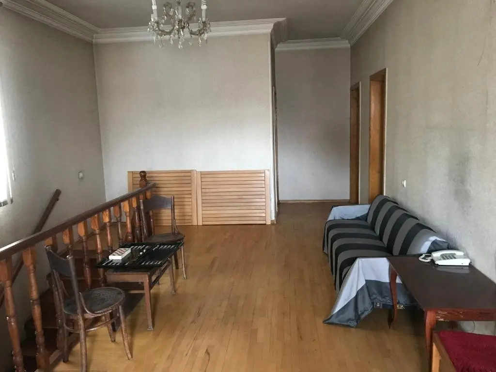 Тбилиси: Guest House Bedouin