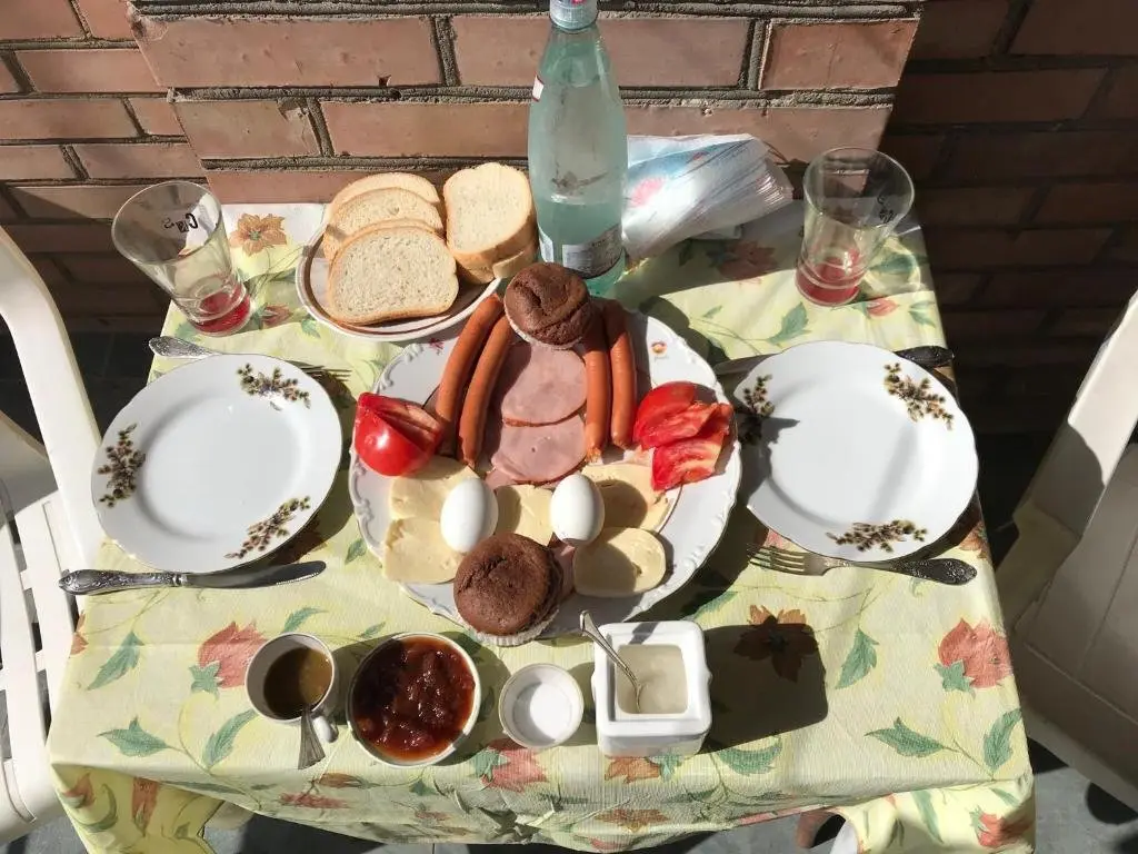 Тбилиси: Guest House Bedouin