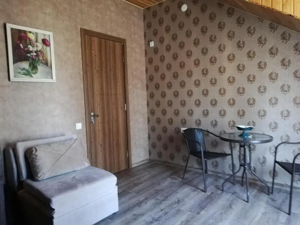 Тбилиси: Cypress Hotel