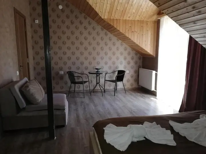 Тбилиси: Cypress Hotel