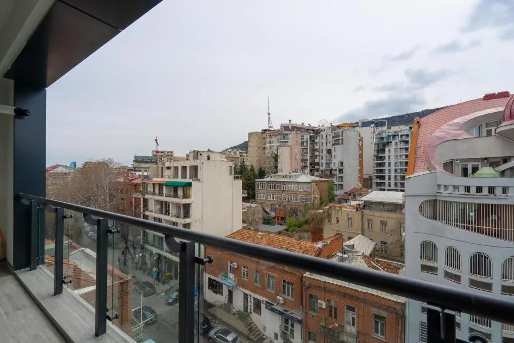 Тбилиси: Round Garden Apartments