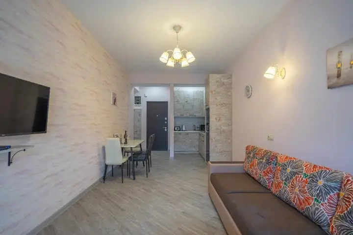 Тбилиси: Round Garden Apartments