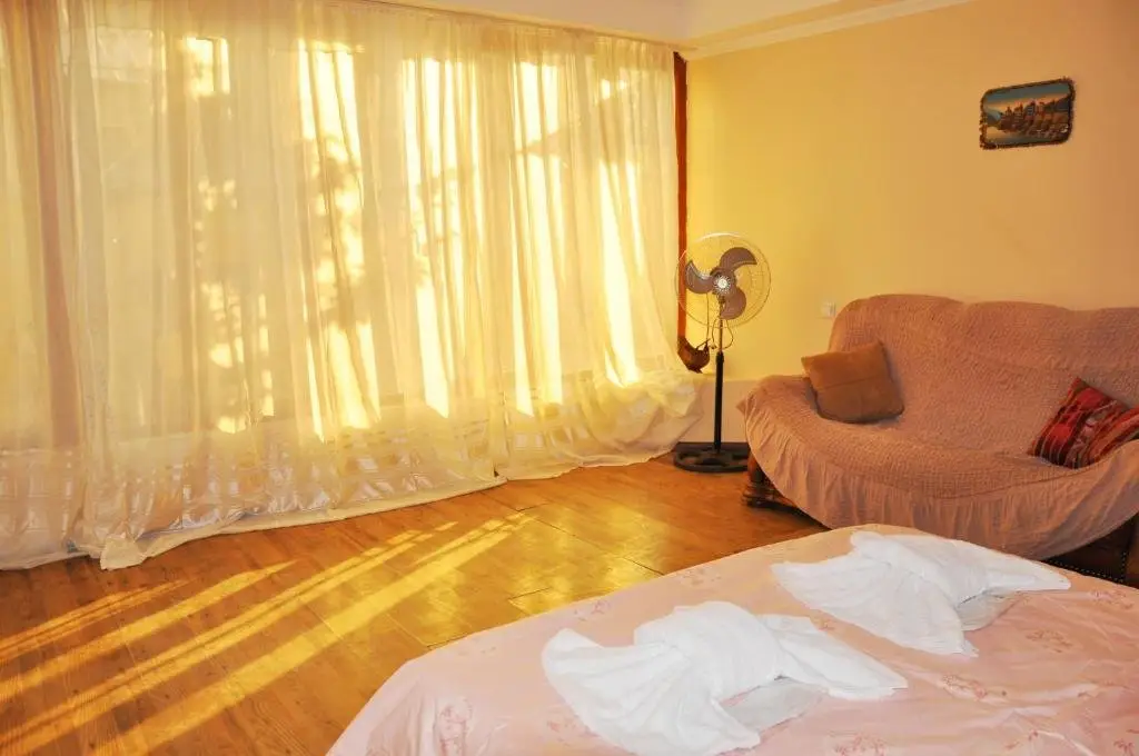 Тбилиси: Nukiss Hostel