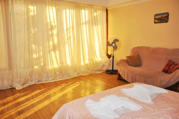 Тбилиси: Nukiss Hostel