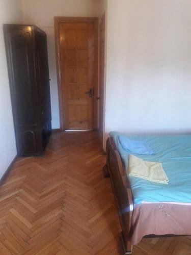 Зугдиди: Hotel ZUGDIDI