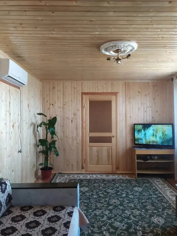 Na 5 Chelovek Guest House — фото 1