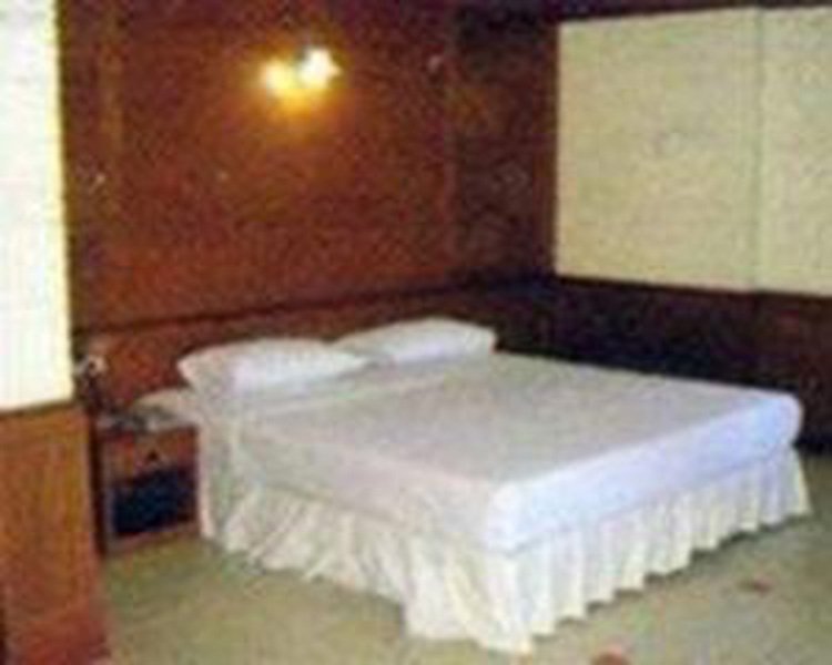 Паттайя: Baliya Place