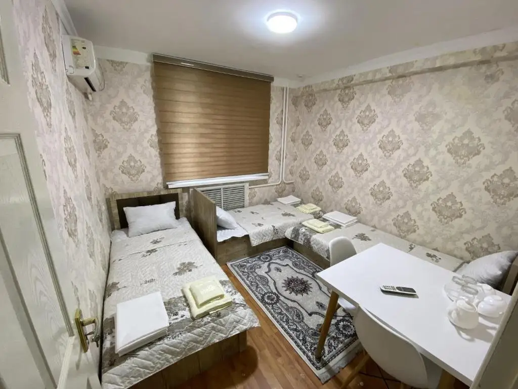 Ташкент: Hostel Na Bobura