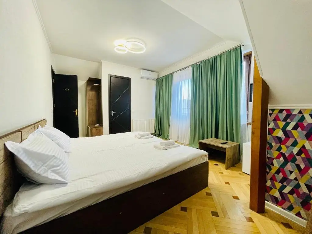Тбилиси: Quality Inn Tbilisi