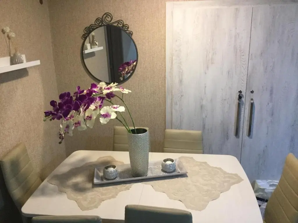 Тбилиси: Apartment White Orchid
