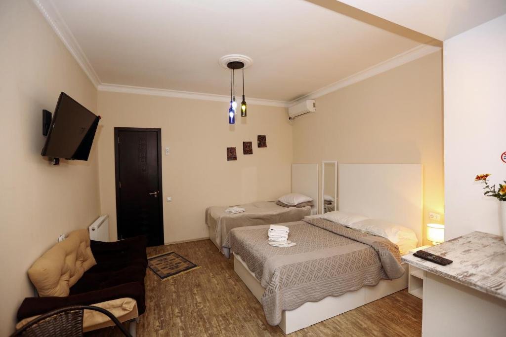 Тбилиси: Family Apartment In Avlabari