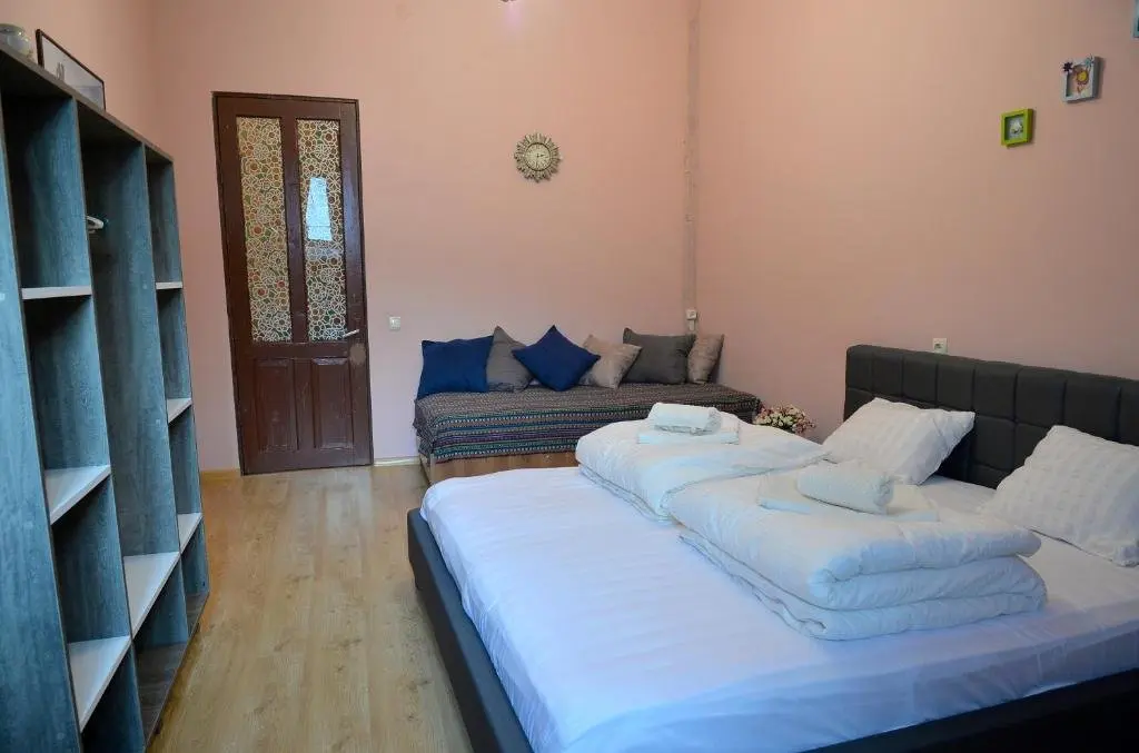 Тбилиси: Natia's apartment on Dadiani st.