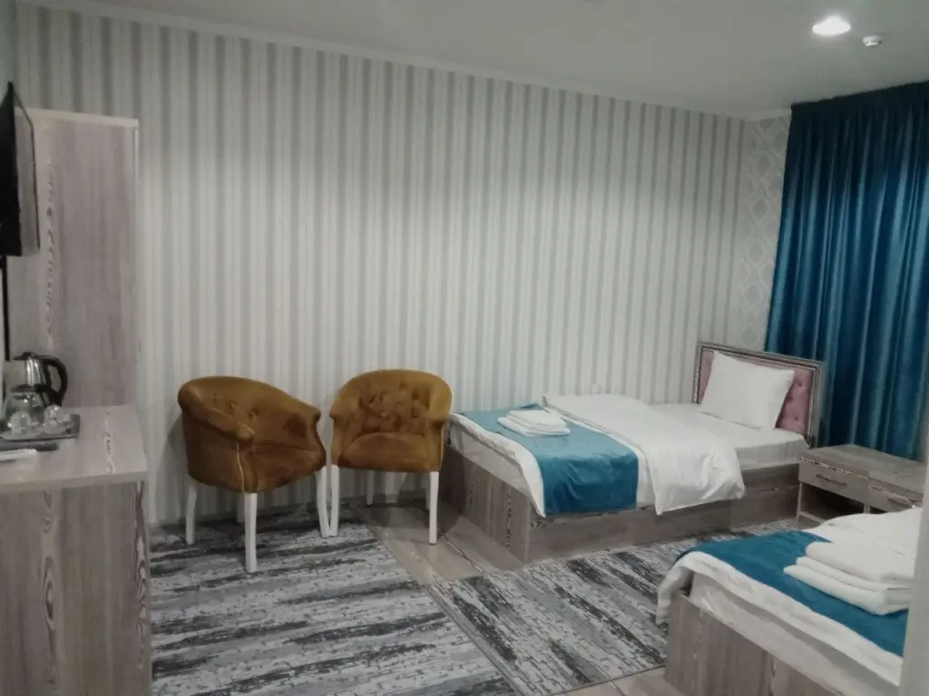 Навои: Navoiy Fayz Hotel