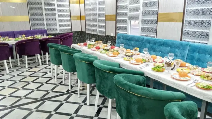 Навои: Navoiy Fayz Hotel