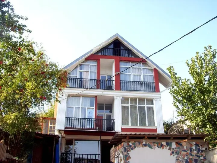 Тбилиси: Hotel NADIKVARI