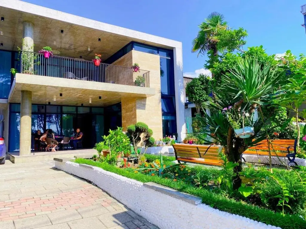Кобулети: Villa NiNo