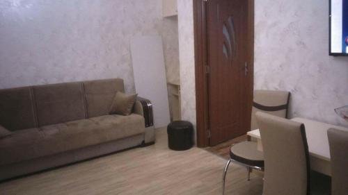 Батуми: Natia's warm house