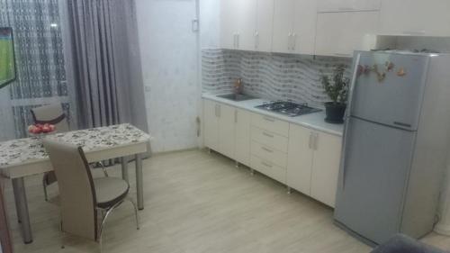 Батуми: Natia's warm house