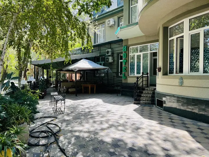 Ташкент: Riverside Hotel