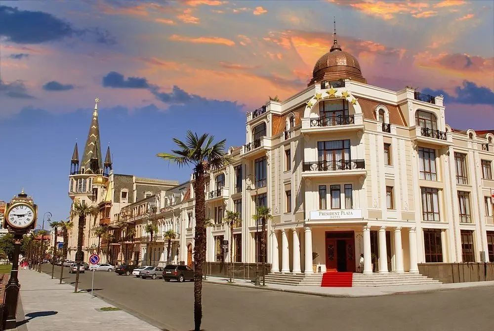 Батуми: President Plaza Hotel