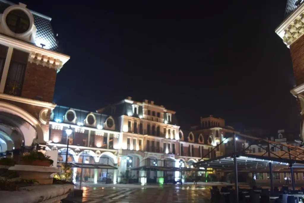 Батуми: Luxury Inn Orbi