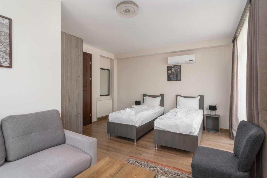 Тбилиси: Hotel Elesa Wera