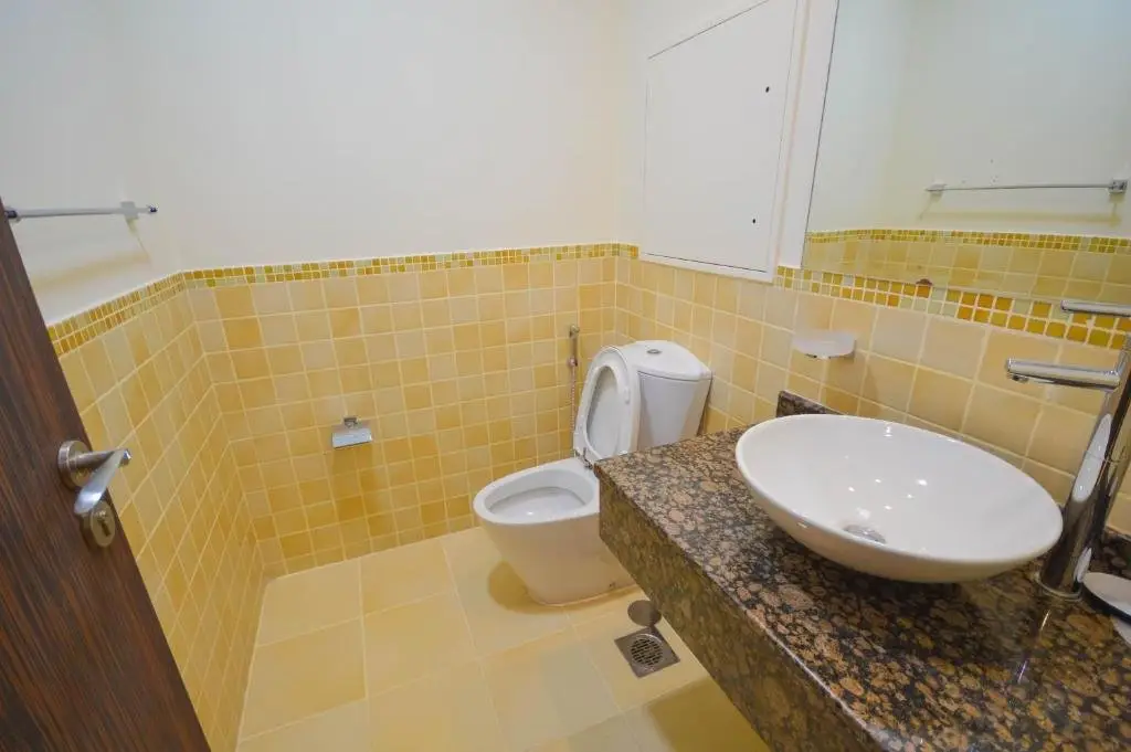 Дубай: Hometown Apartments Spacious & Elegantly Furnished