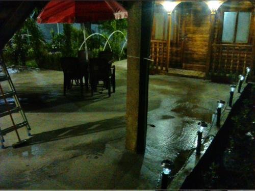 Зугдиди: hostel/hotel Tavisufleba