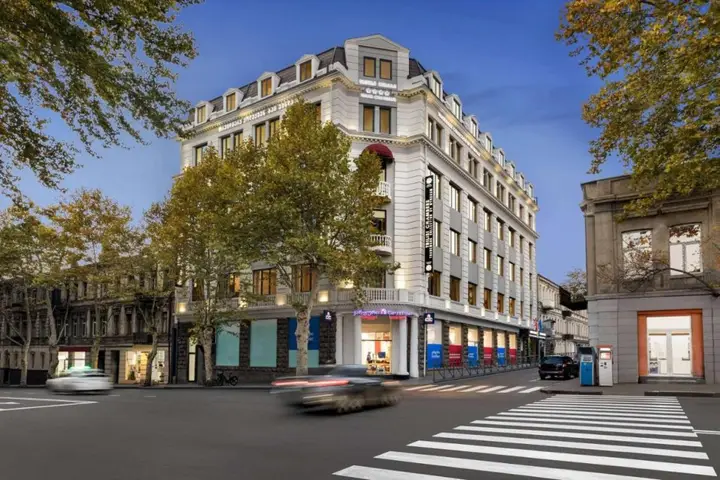 Тбилиси: Hotel Tbilisi Chambers, Trademark Collection by Wyndham