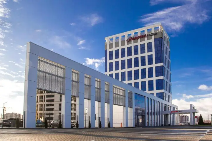 Брест: Отель Hampton by Hilton Brest TGB