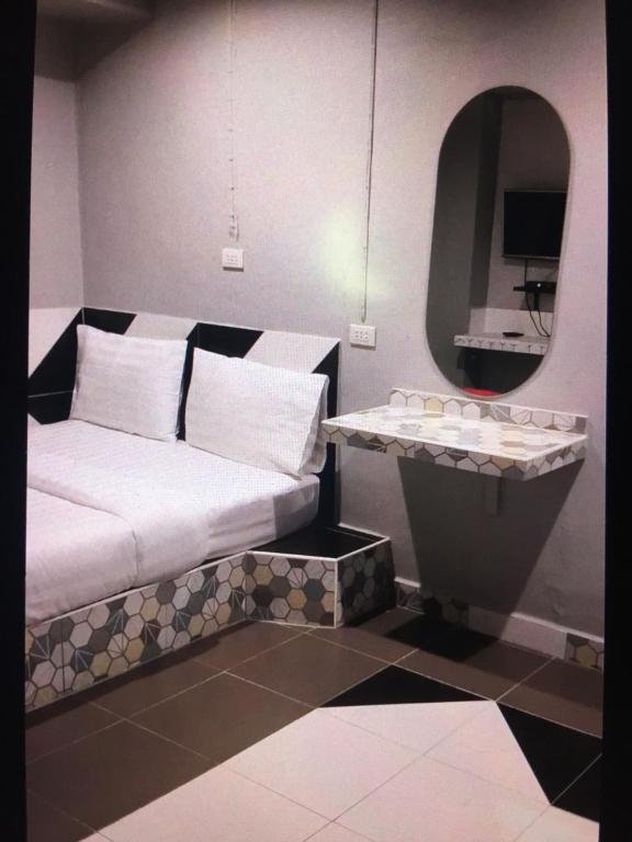 Бангкок: Benjamas hostels