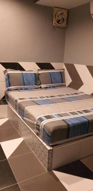 Бангкок: Benjamas hostels