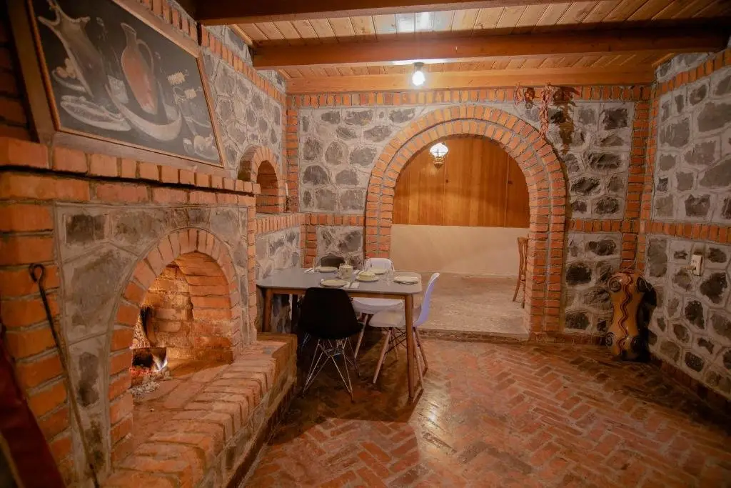 Телави: Guest House "Old House"