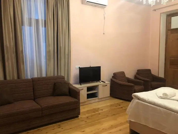 Телави: Cozy House