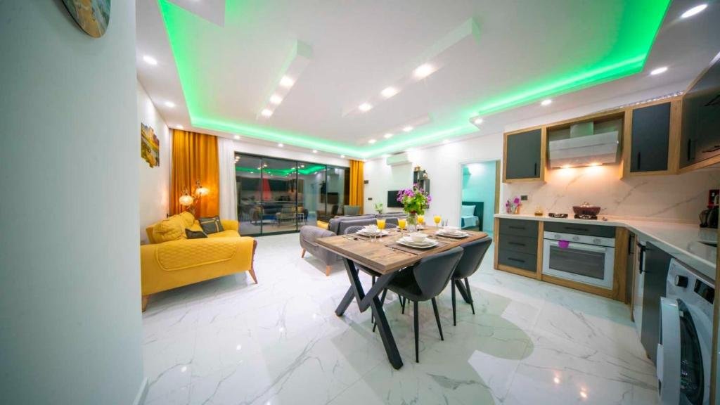 Исламлар: Villa mars