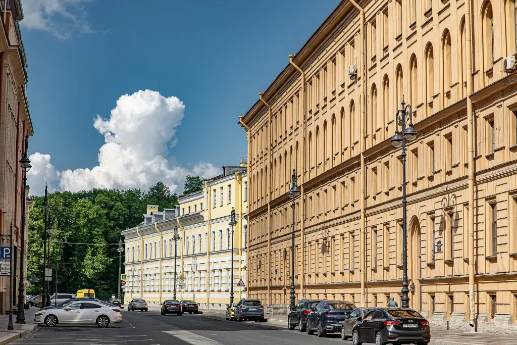 Санкт-Петербург: Bronza U Letnego Sada Apartments