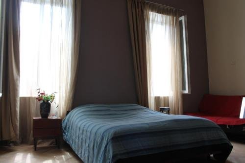Телави: L House