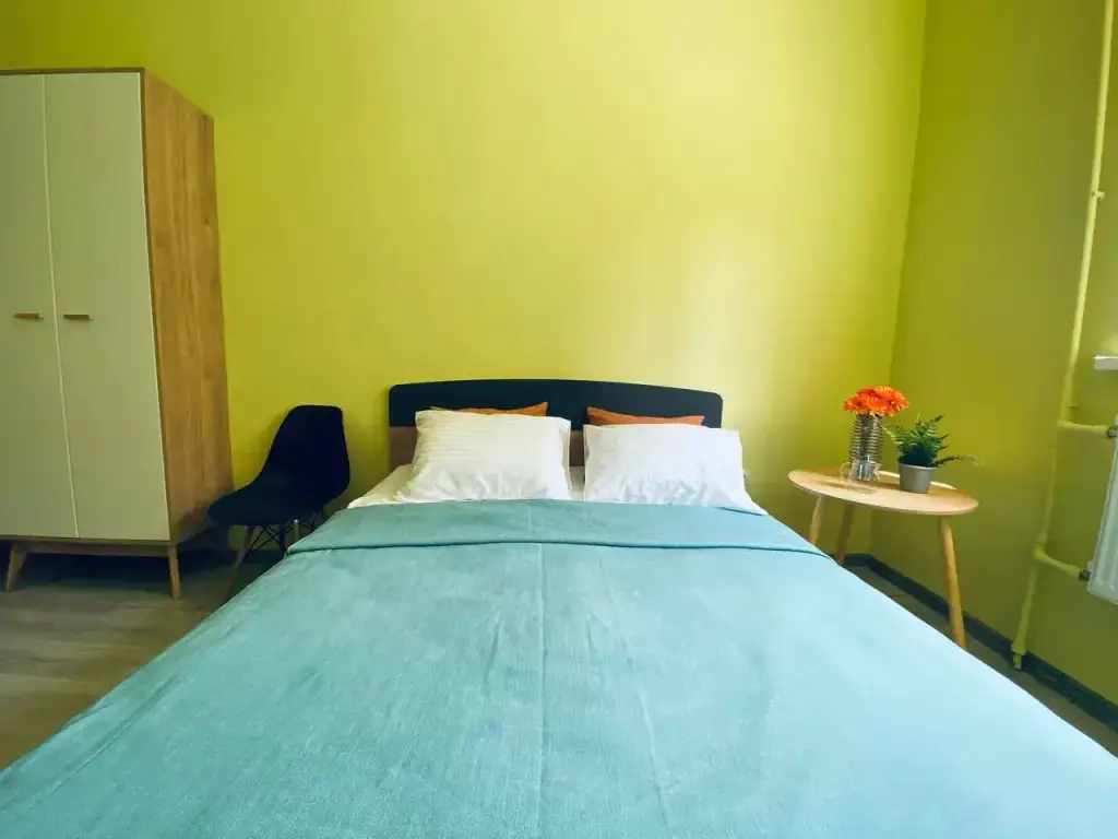 Воронеж: Апартаменты Room-Room Хользунова 40