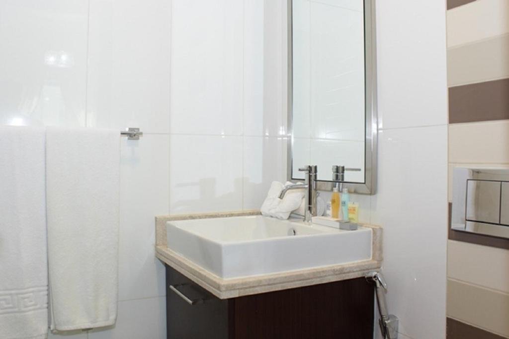 Дубай: New Arabian Holiday Homes - Boulevard Central