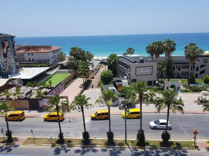 Аланья: Kleopatra beach dublex flat