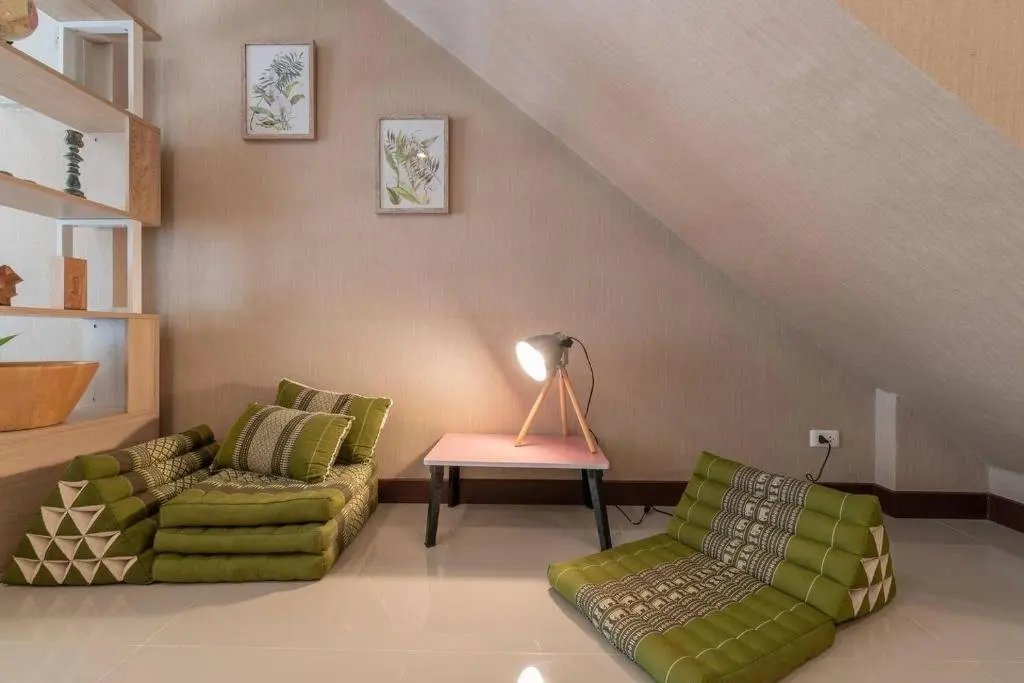Чиангмай: Modern Townhome at the Saturday Market and Old City