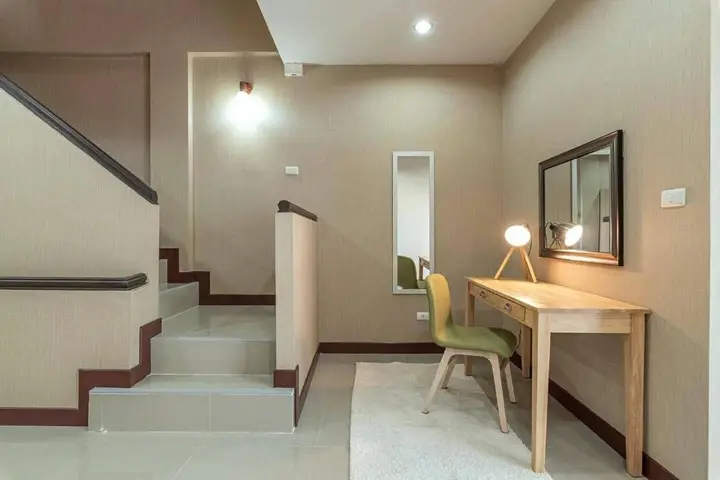 Чиангмай: Modern Townhome at the Saturday Market and Old City