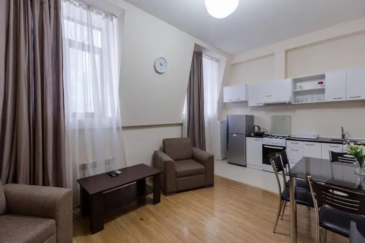 Батуми: Apartment near Piazza few minutes to the beach