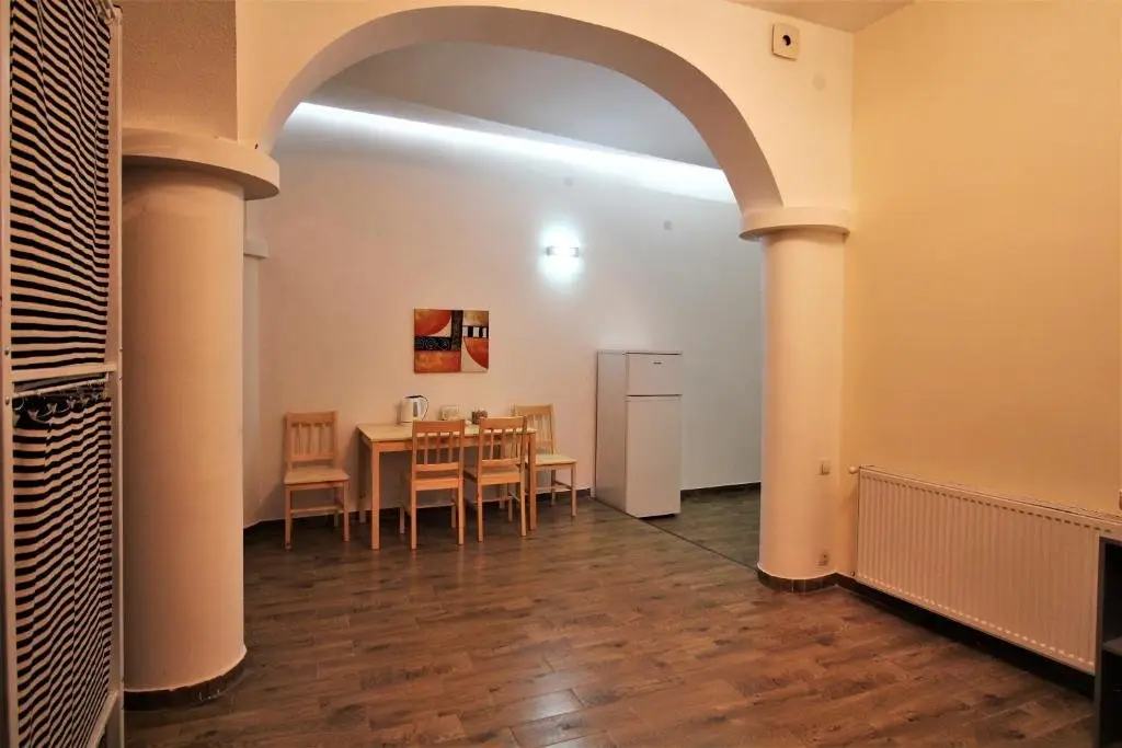 Тбилиси: Apartment Pekini