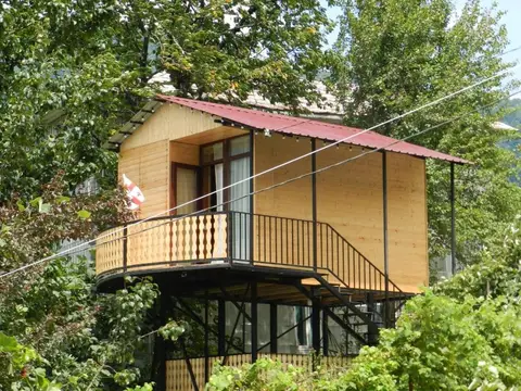 Cottage house in the mountains — фото 1