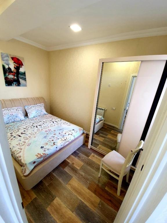 Тбилиси: Apartment for rent on Metro 300 Aragveli