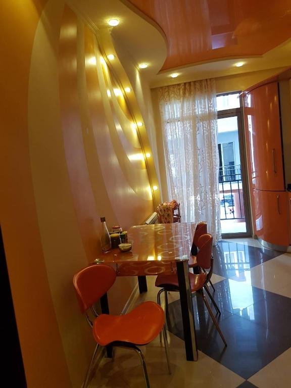 Батуми: flat near 6 may park