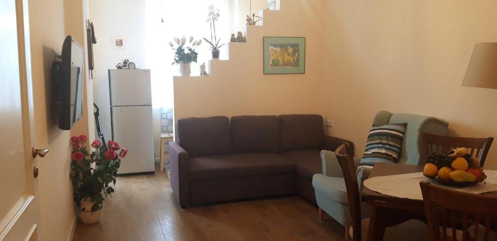 Батуми: APT on Gorgasali 156